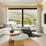 Kisterna Luxury Living Makriótika