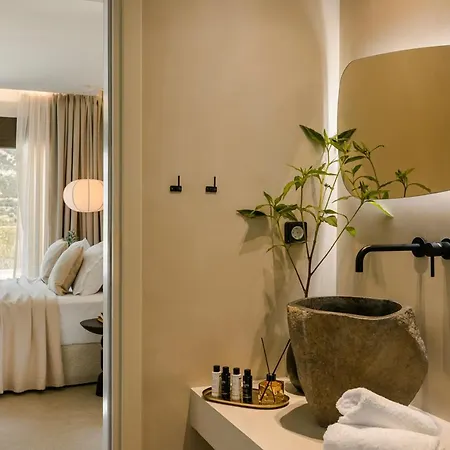 Kisterna Luxury Living Villa *