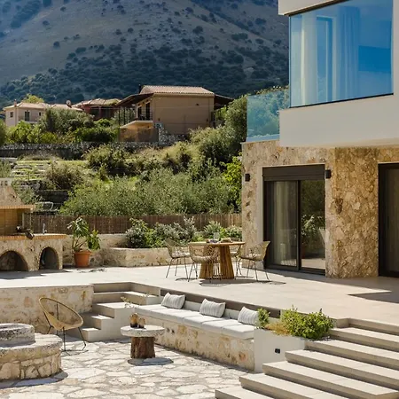 Kisterna Luxury Living Μακριώτικα