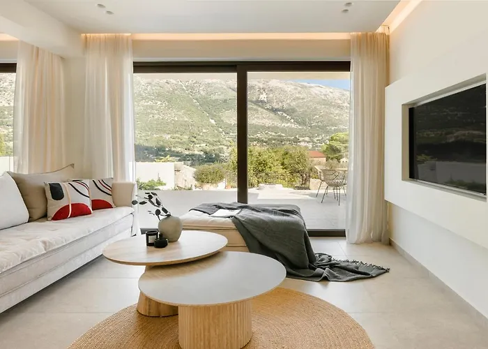 Kisterna Luxury Living Makriotika