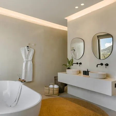 빌라 Kisterna Luxury Living